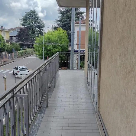 Fuoriporta Affitti Brevi - Giovenale Grande Parma