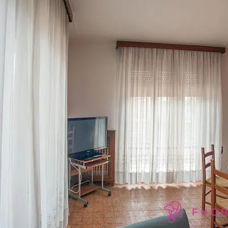 Apartamento Fuoriporta Affitti Brevi - Giovenale Grande Parma
