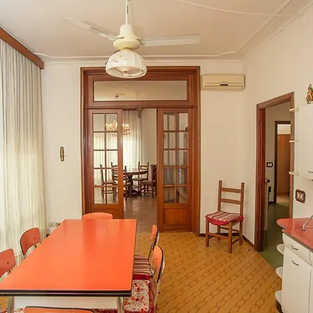 Fuoriporta Affitti Brevi - Giovenale Grande * 帕爾馬