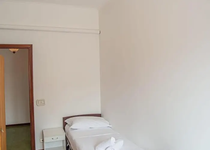 아파트 Fuoriporta Affitti Brevi - Giovenale Grande *