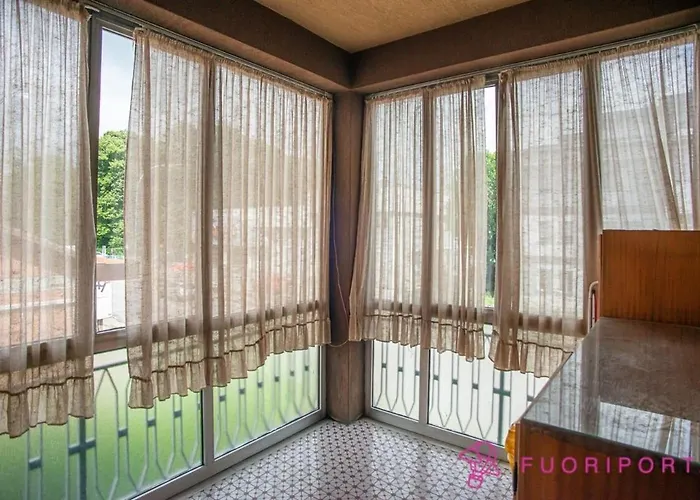 아파트 Fuoriporta Affitti Brevi - Giovenale Grande *